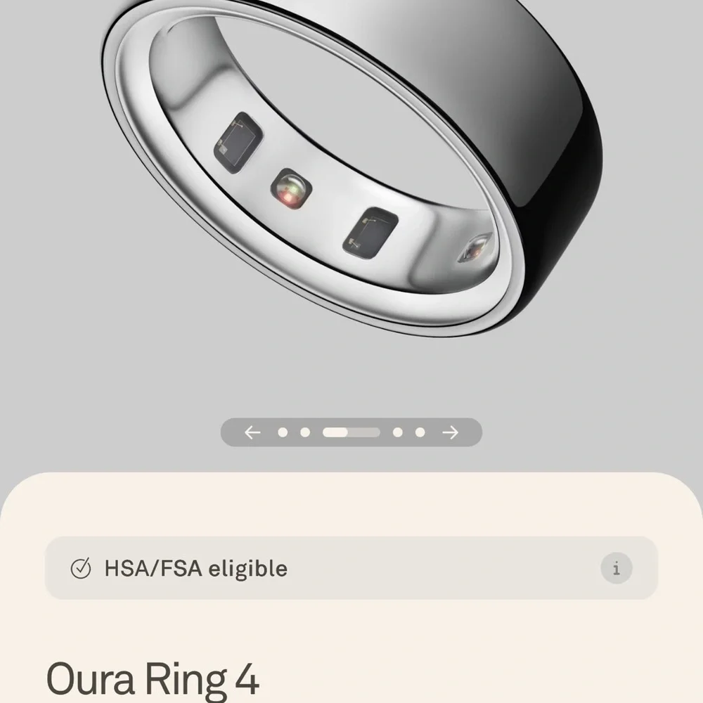 Oura Ring 4 - Silver and Black